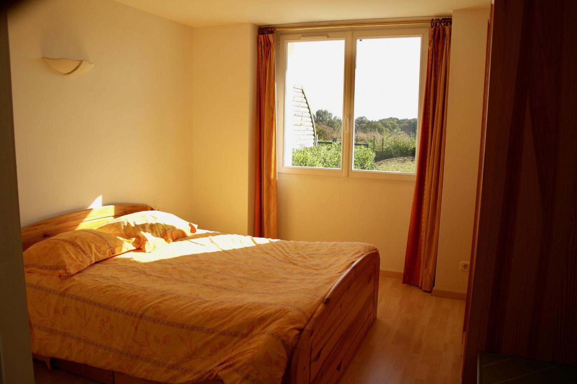 Maison De Campagne Pour 6 Avec Piscine Commequiers ภายนอก รูปภาพ