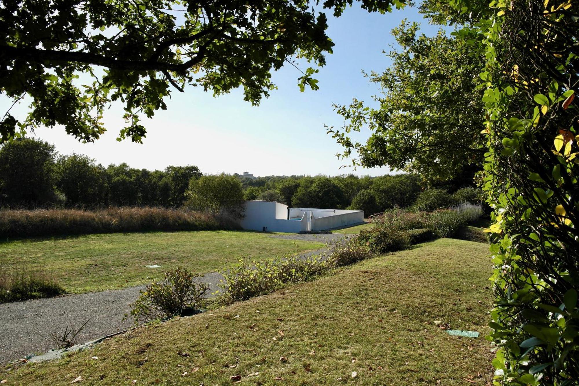 Maison De Campagne Pour 6 Avec Piscine Commequiers ภายนอก รูปภาพ